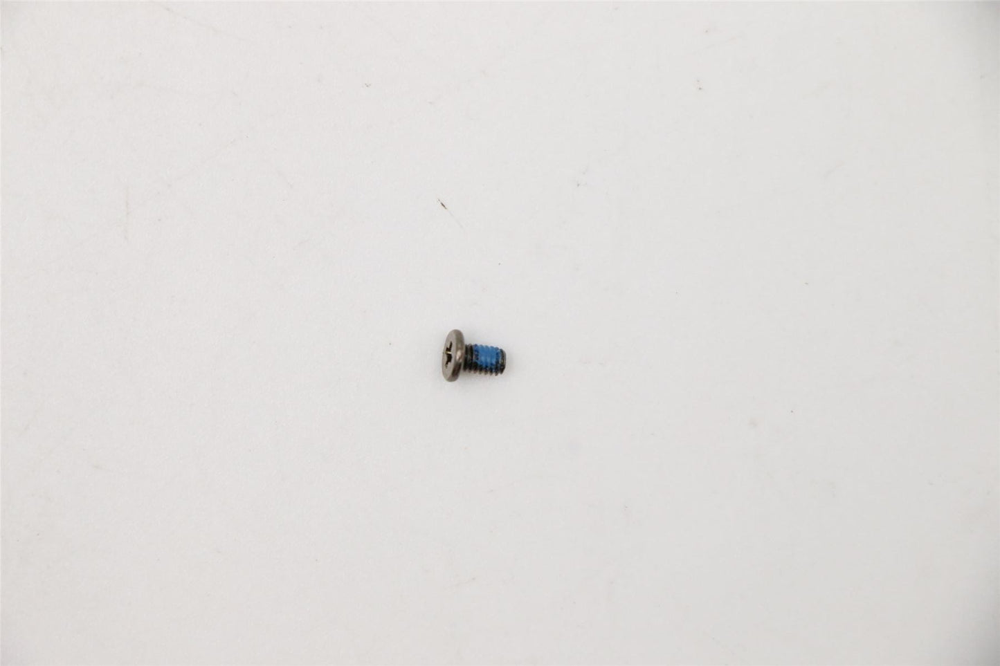 Lenovo 5S10K61904 SCREW SCREW MM2.5D4LK4.5DTBNI L80QH