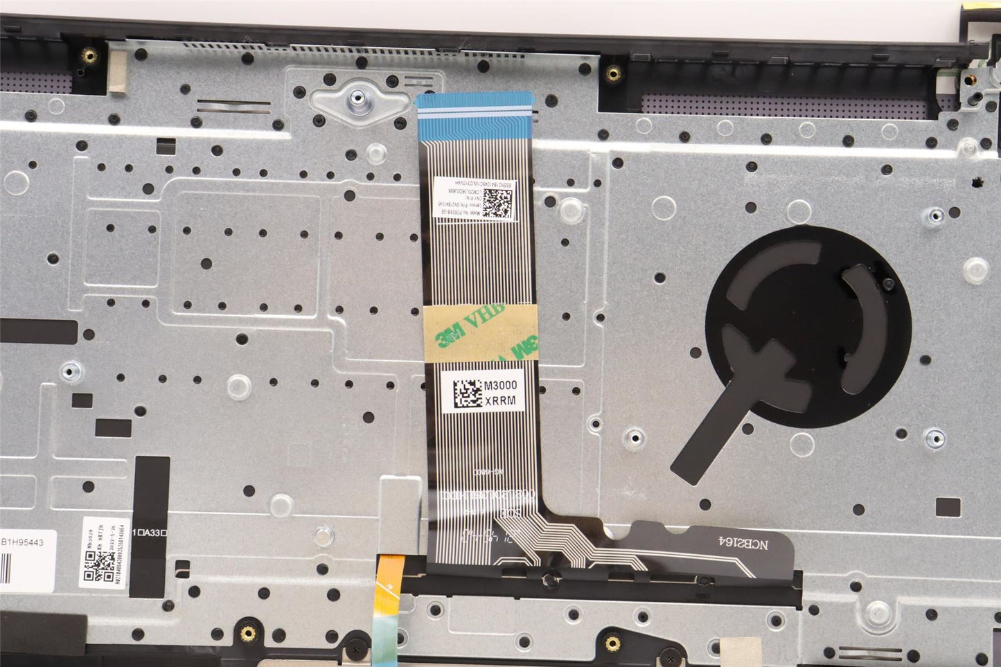 Lenovo IdeaPad 5 16IAH7 Palmrest Cover Touchpad Keyboard German 5CB1H95443