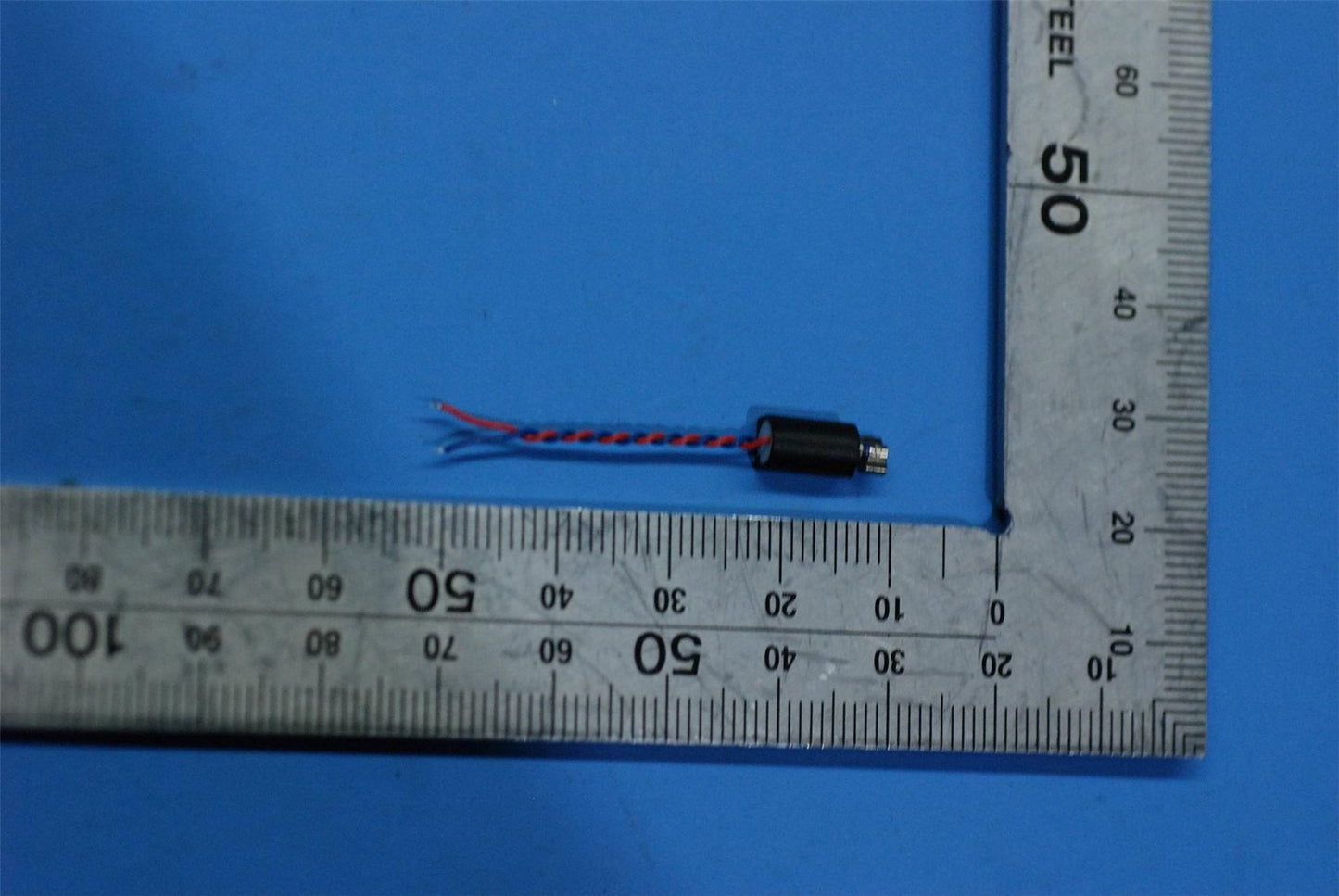 Lenovo TB-7504 Vibrator&*710621000041CS 5M78C09368