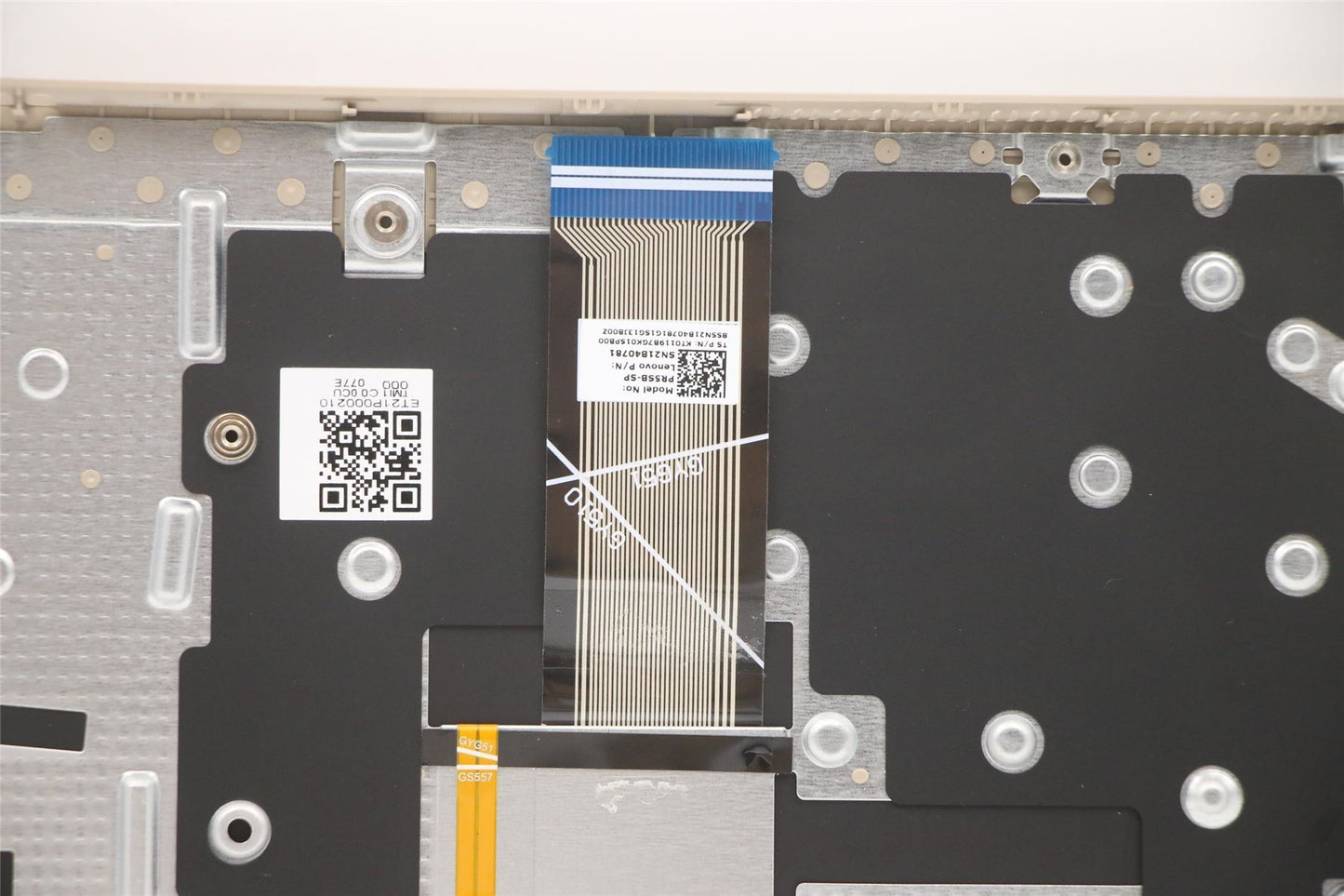 Lenovo Upper Case ASM_SPAL82H8NFPSDBL 5CB1B84520