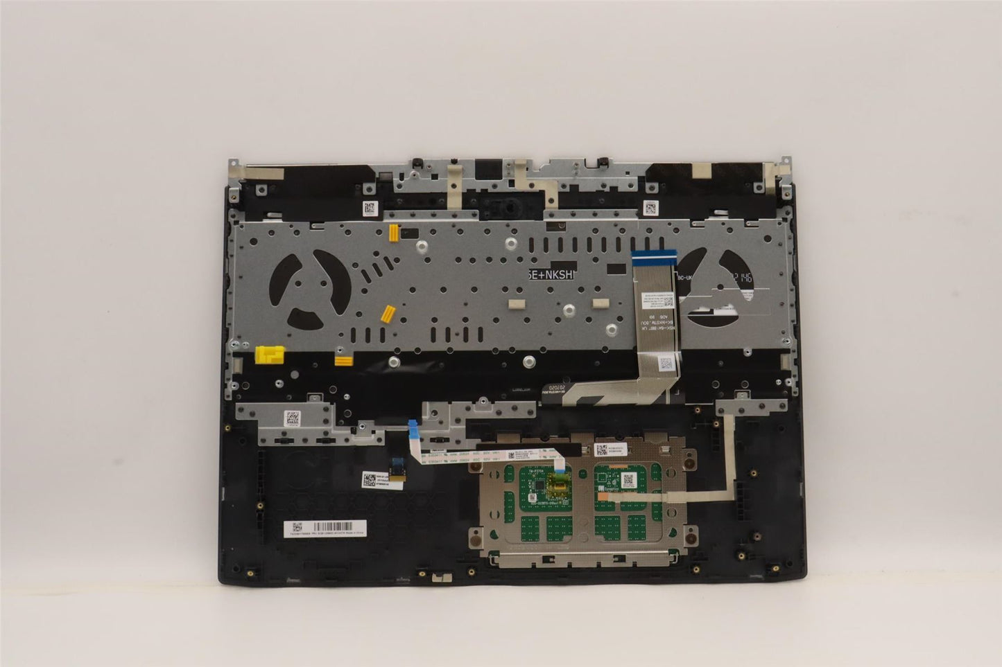 Lenovo IdeaPad 3 16IAH7 Palmrest Cover Touchpad Keyboard Switzerland 5CB1J09602