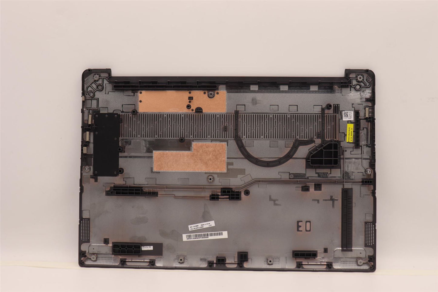 Lenovo Lower Case L 82U1 WO_HDD_I/G_U 5CB1J02853