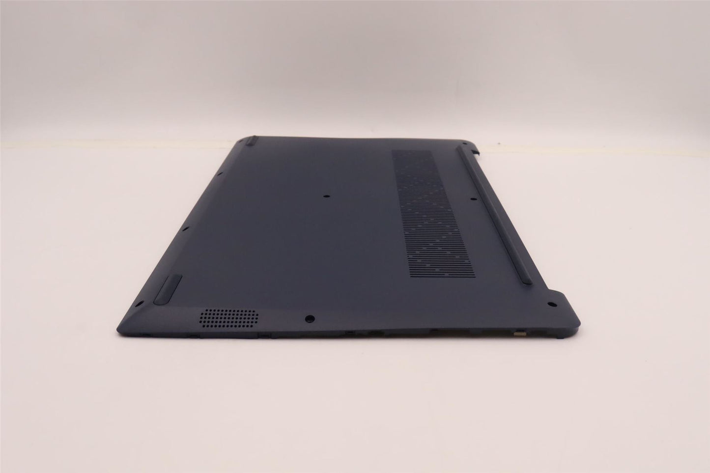 Lenovo Lower Case L 82RK W_HDD_A/B_U 5CB1H77846