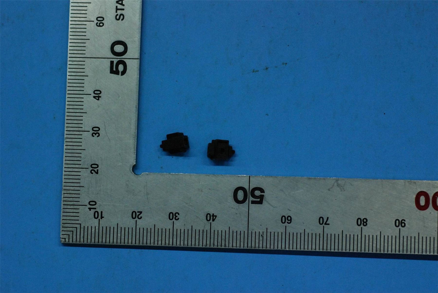 Lenovo TB-7703 MIC bottom Rubber&*11738224-00CS 5MO8C07167