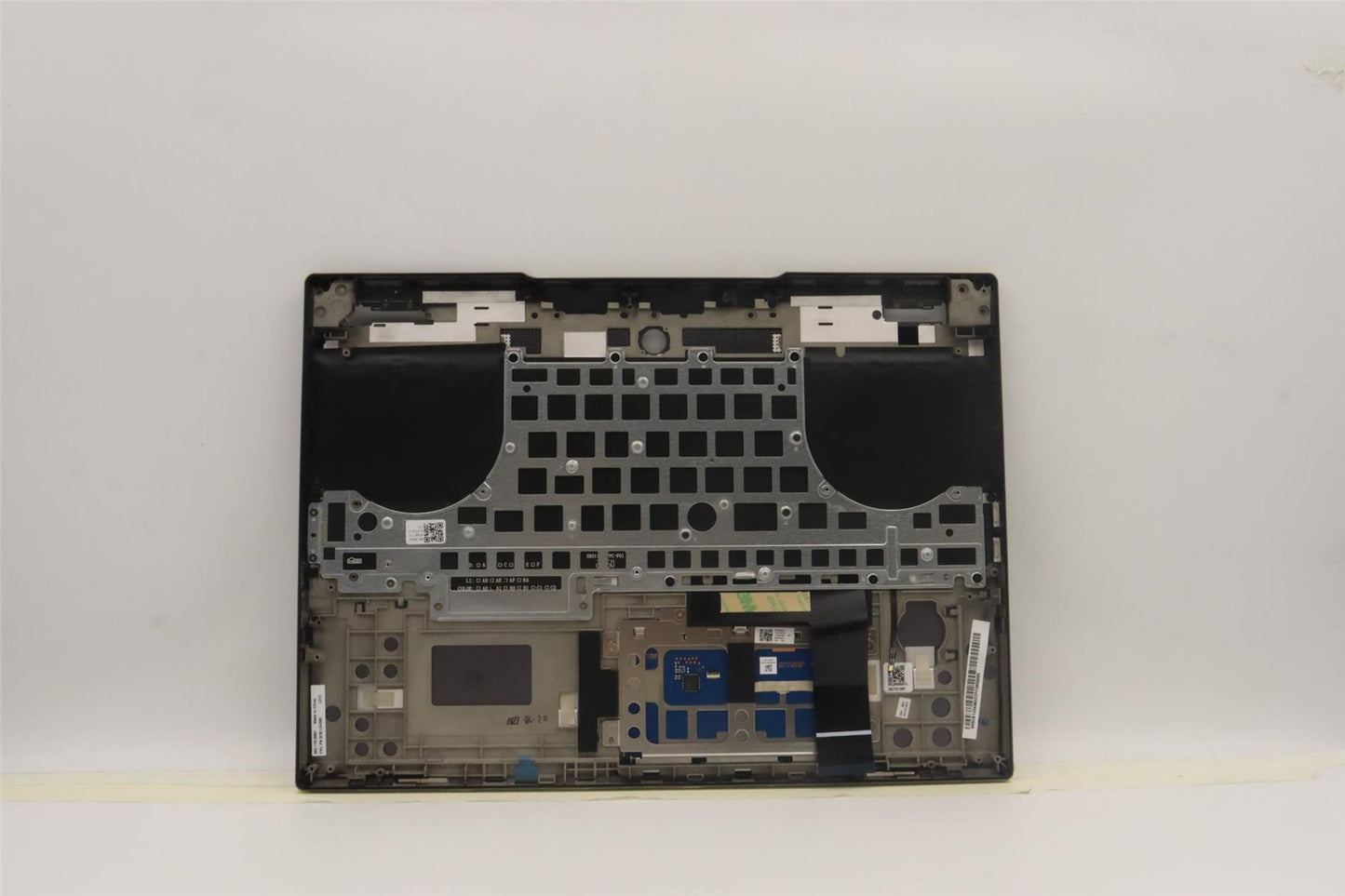 Lenovo S7 16IAH7 Palmrest Cover Touchpad Keyboard Czech Slovakian 5CB1J04380