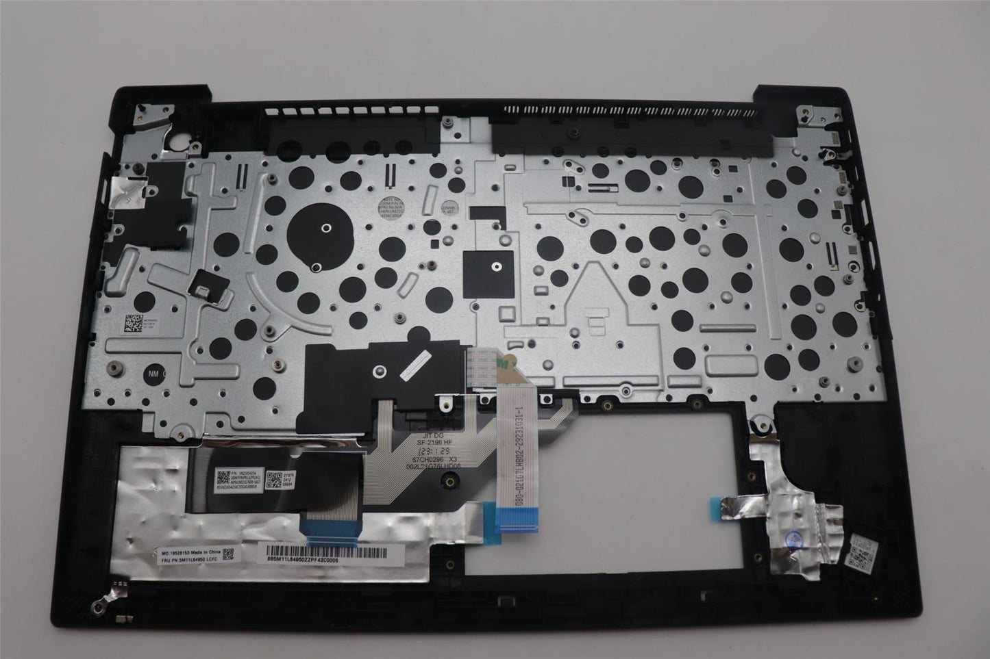Lenovo ThinkPad E16 Gen 1 Keyboard Palmrest Top Cover German Black 5M11L64950
