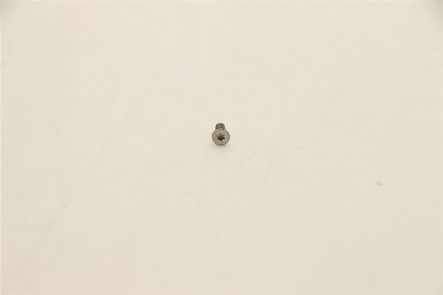 Lenovo SCREW SCREWL82SV 2.0D 5.5L 3.6D 0.3T CG 5S10S35393