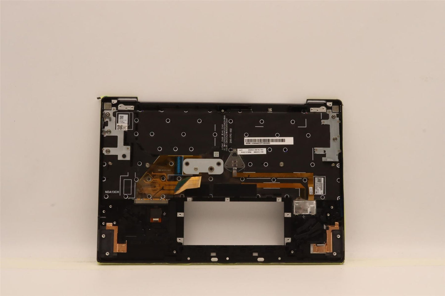 Lenovo ThinkPad Z13 Gen 1 Keyboard Palmrest Top Cover Italian Black 5M11H94940
