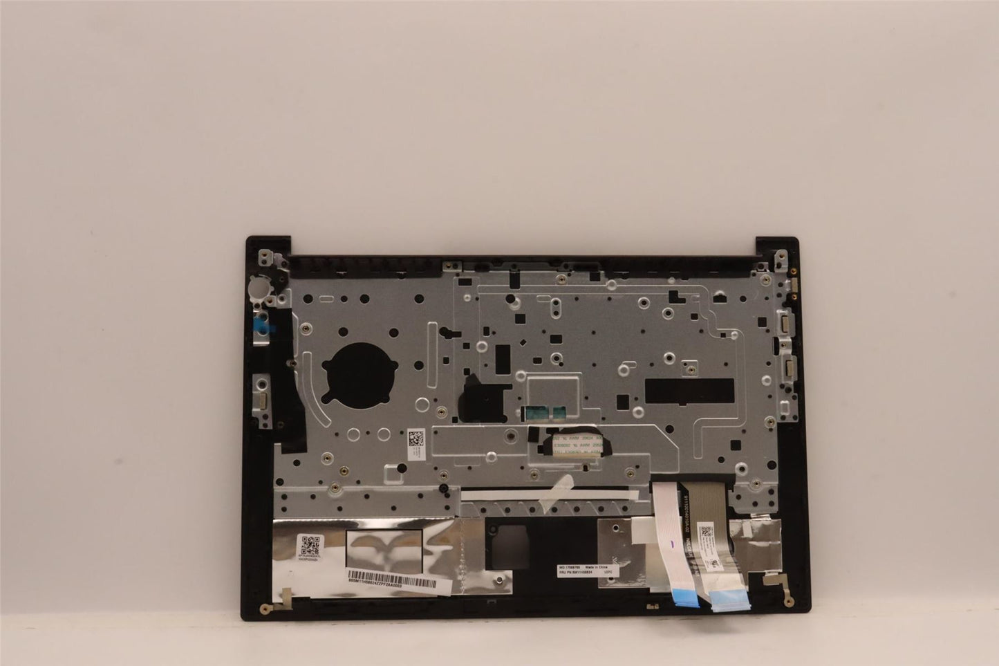 Lenovo ThinkPad E14 Gen 4 s Keyboard Palmrest Top Cover Spanish Black 5M11H58824