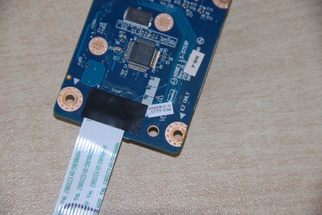 Lenovo NIWE2 READER-15.6 Card Reader Board 11011875