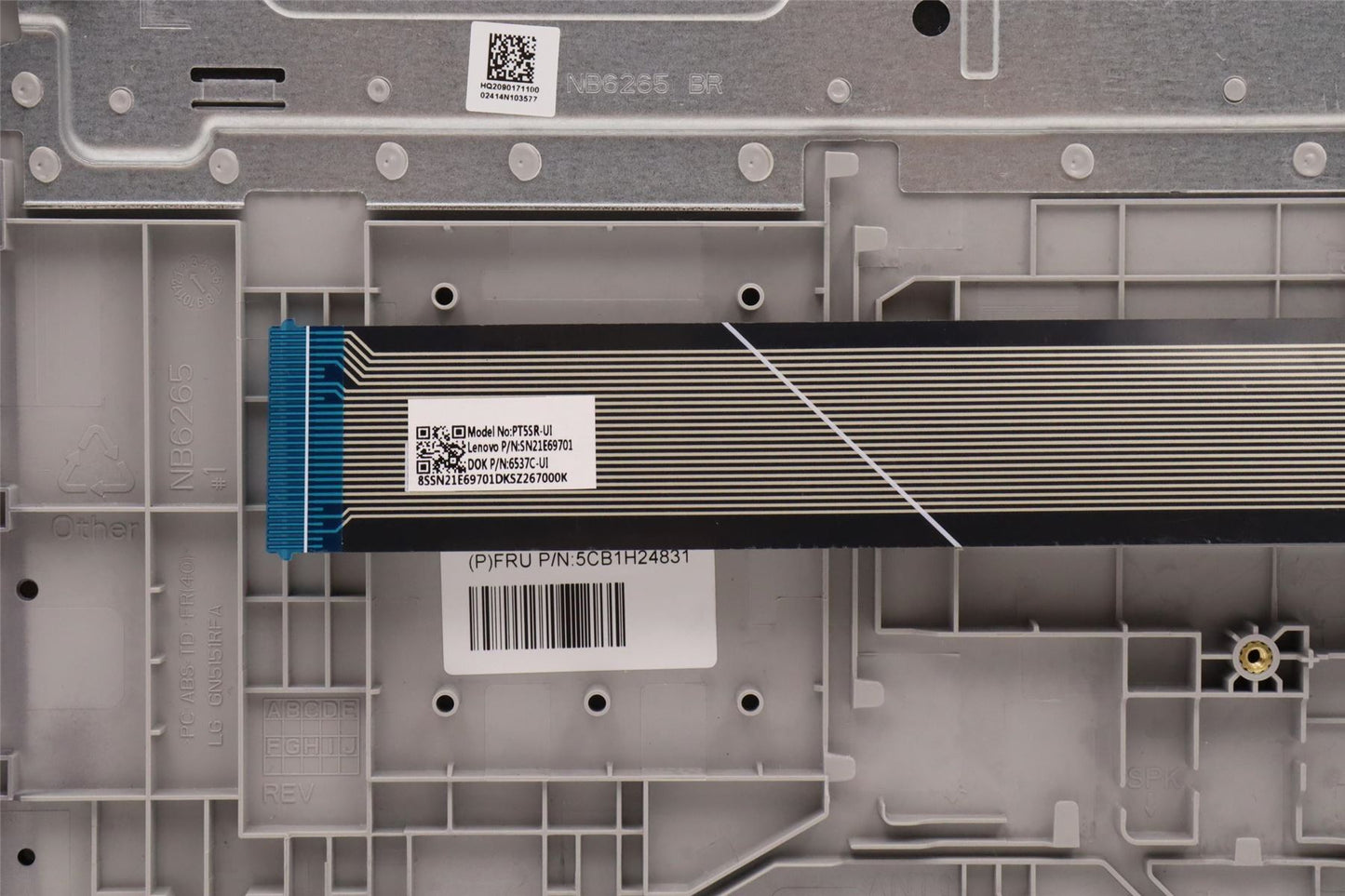 Lenovo Flex IP 3 15IJL7 Palmrest Cover Touchpad Keyboard US Europe 5CB1H24831