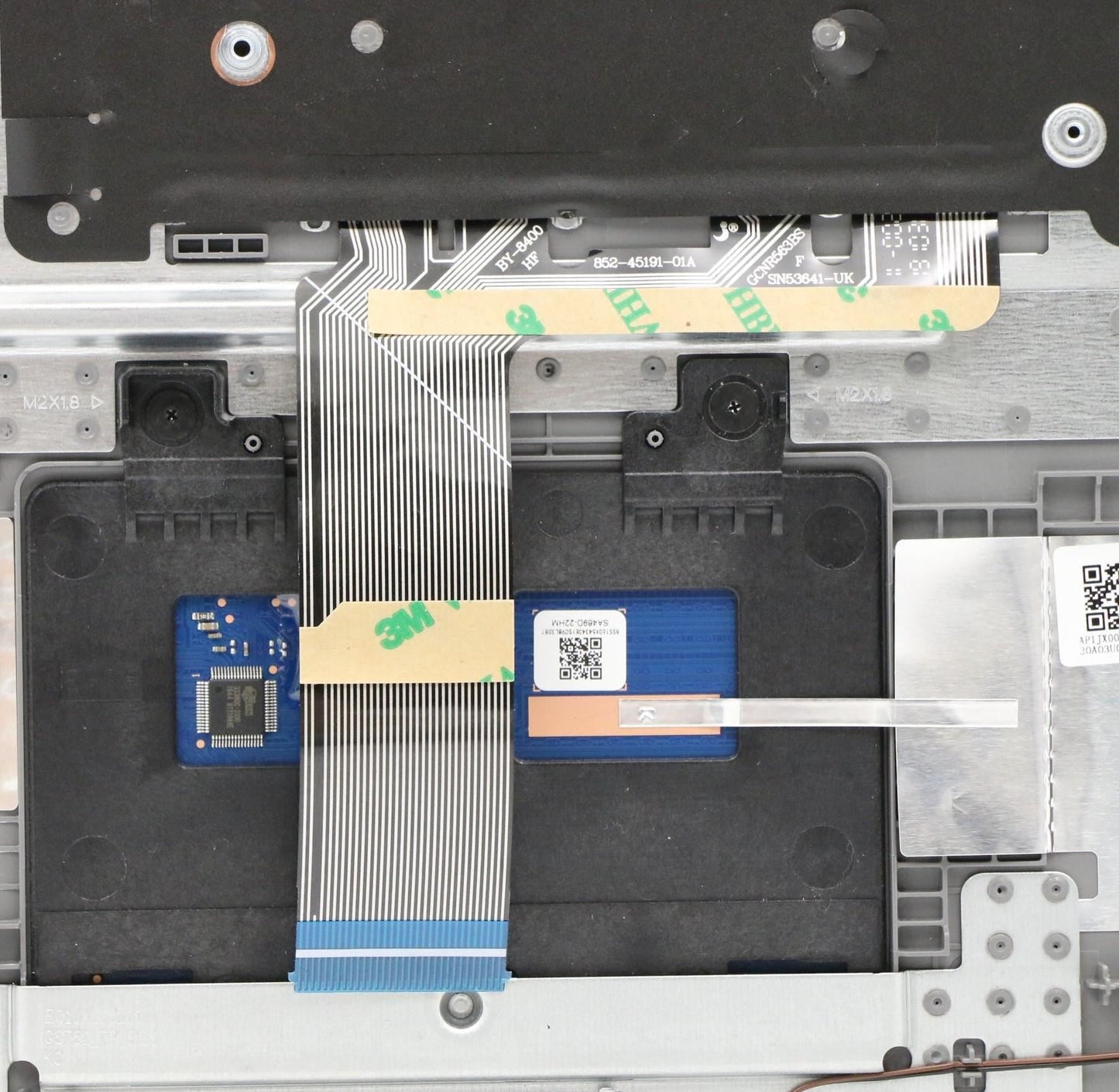 Lenovo IdeaPad 3-17ADA05 3-17IML05 Keyboard Palmrest Top Cover Swiss 5CB0X56858