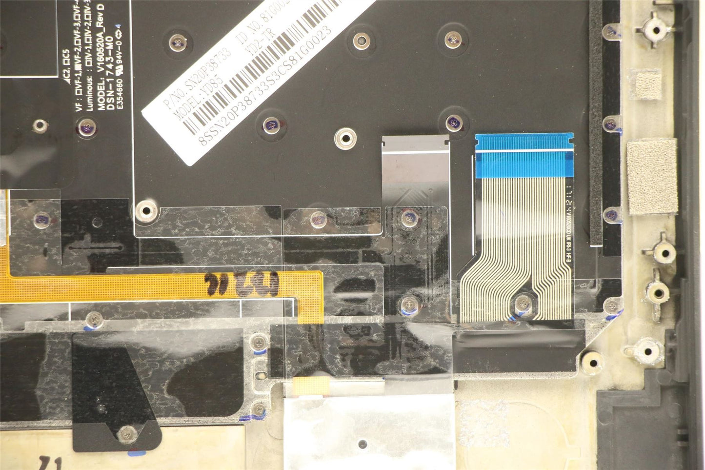 Lenovo MECH_ASM GRP_KBD_Bzl_TR,FPR_NFC,BK,CHY 01YR634