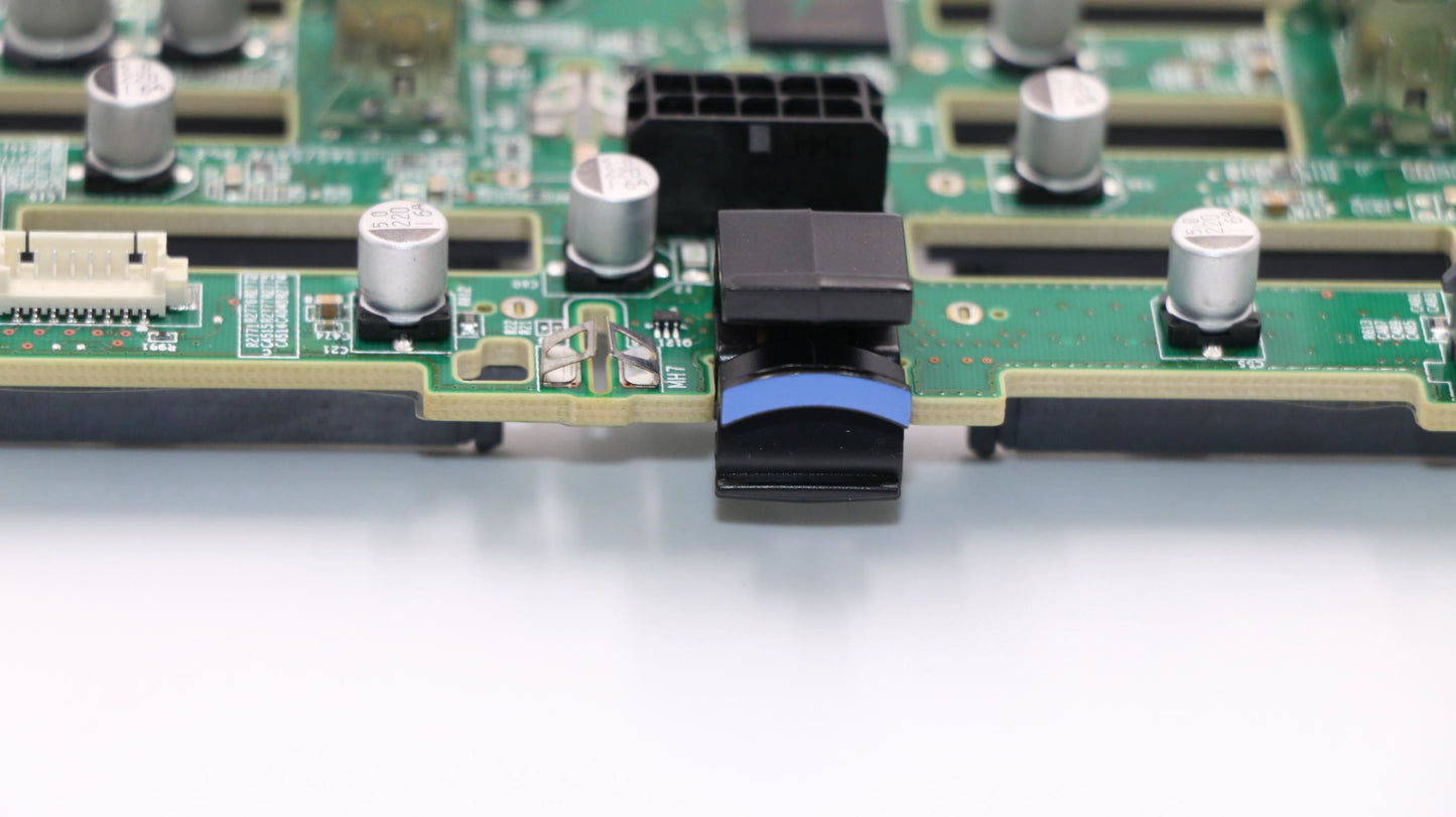 Lenovo 2u8x2.5_SAS_For 110i BP SAS RAID Board 00HV327