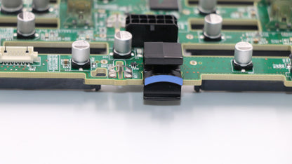 Lenovo 2u8x2.5_SAS_For 110i BP SAS RAID Board 00HV327