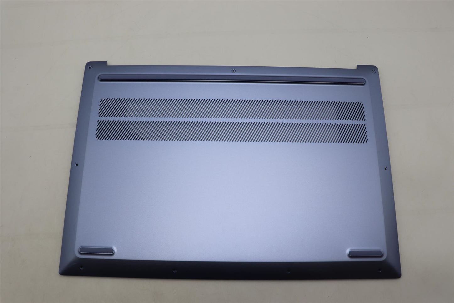 Lenovo Lower Case C 82XF AL VT H45 5CB1L83600