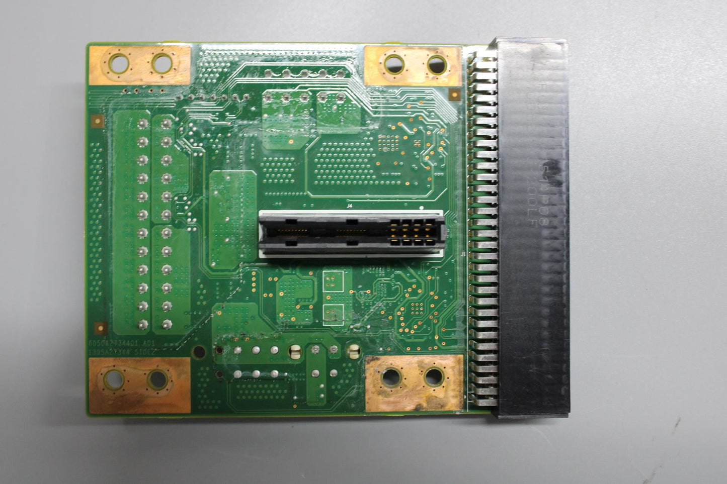 Lenovo PDB UPSIDE,1520,SAS/SATA SATA SAS Board 00HV578