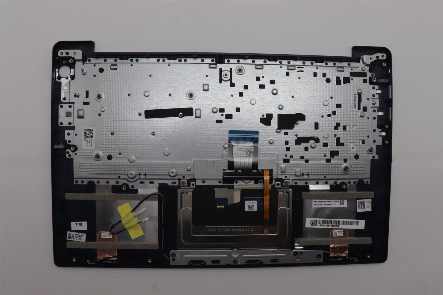 Lenovo Upper Case ASM_GER L82X6 FP AB BL 5CB1L48358
