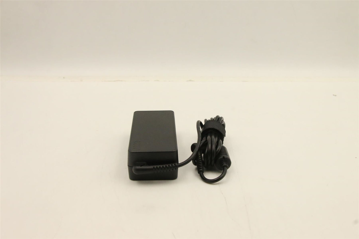 Lenovo Yoga 520-14IKB S740-14IIL 330-11IGM AC Charger Adapter Power 65W 01FR051