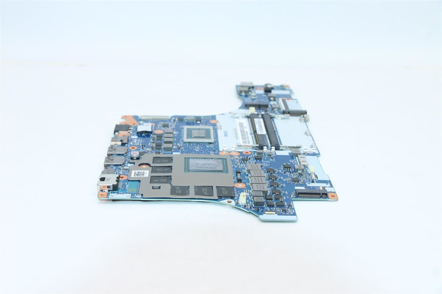 Lenovo 5B20Z21859 MB L 82B1NOK R74800HGTX20606G