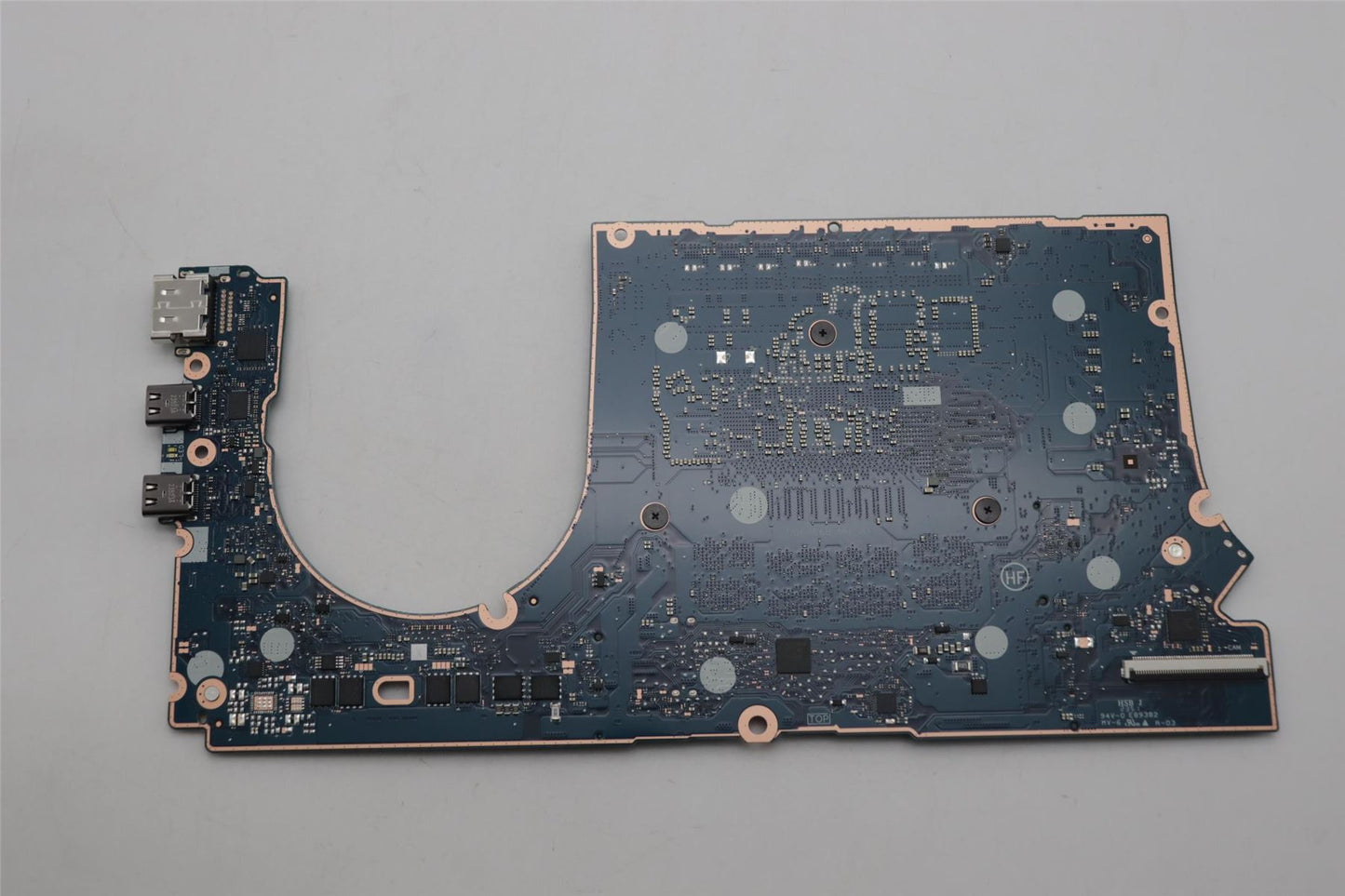 Lenovo H83E2 ULT5 125H UMA 16G L NOKRM 5B21M01994