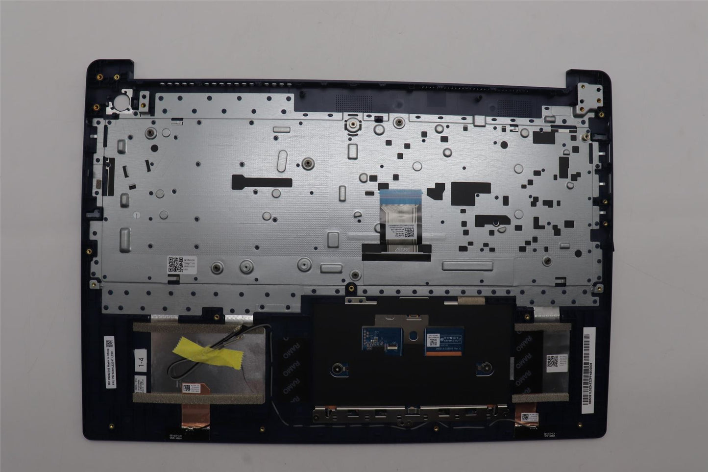 Lenovo Upper Case ASM_GER L82X8 FP NBL AB 5CB1L52247