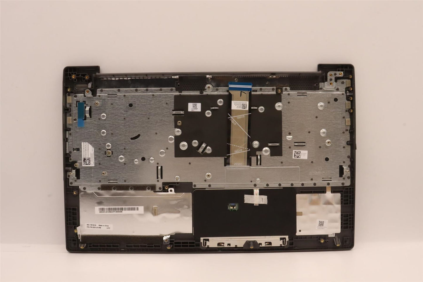Lenovo Upper Case ASM_SPAL82SFFP_SG_NB_PC 5CB1J01259