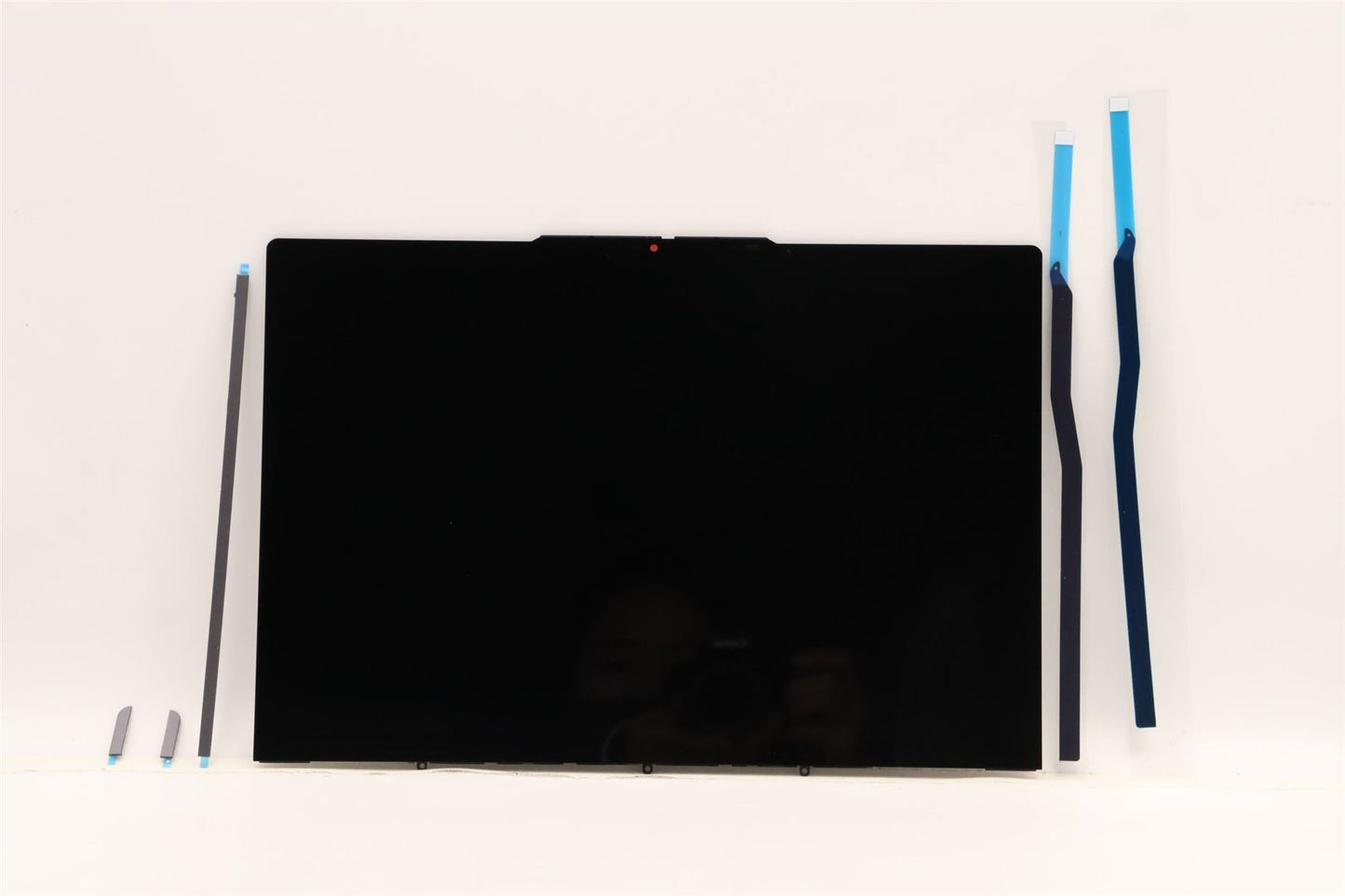 Lenovo LCDMODULEL82QF w/strip cover SG 5D10S39867