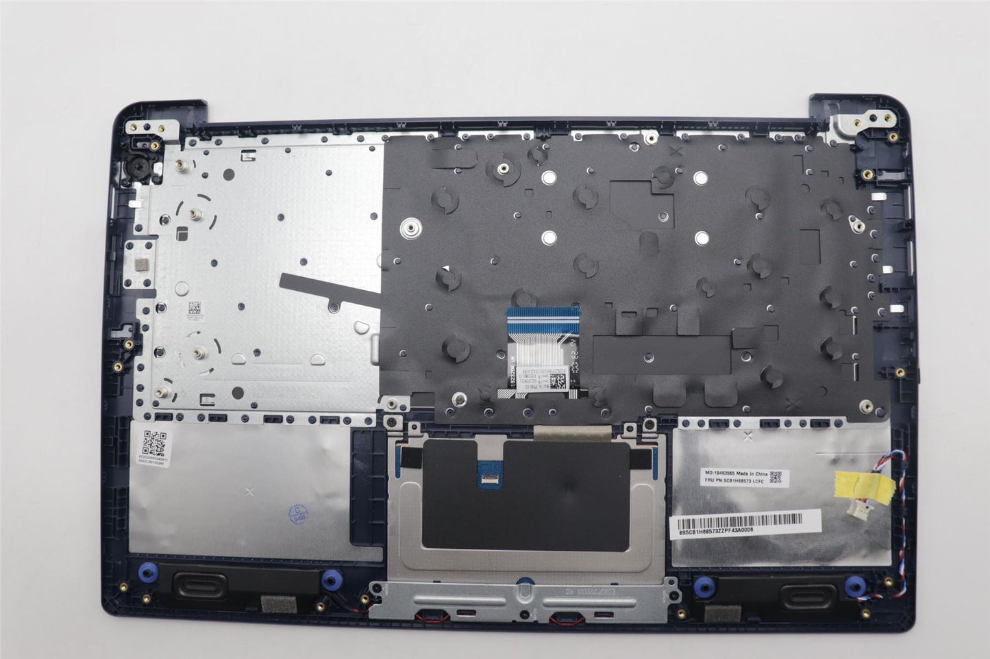 Lenovo Upper Case ASM_CZE/SLK L82R3AB_NFP 5CB1H68573