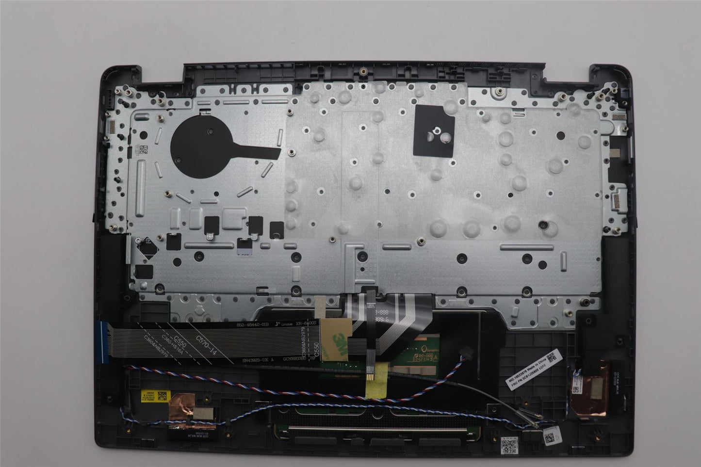 Lenovo 5 14IAU IP 5 14IAU7 Palmrest Cover Touchpad Keyboard Spanish 5CB1J35800