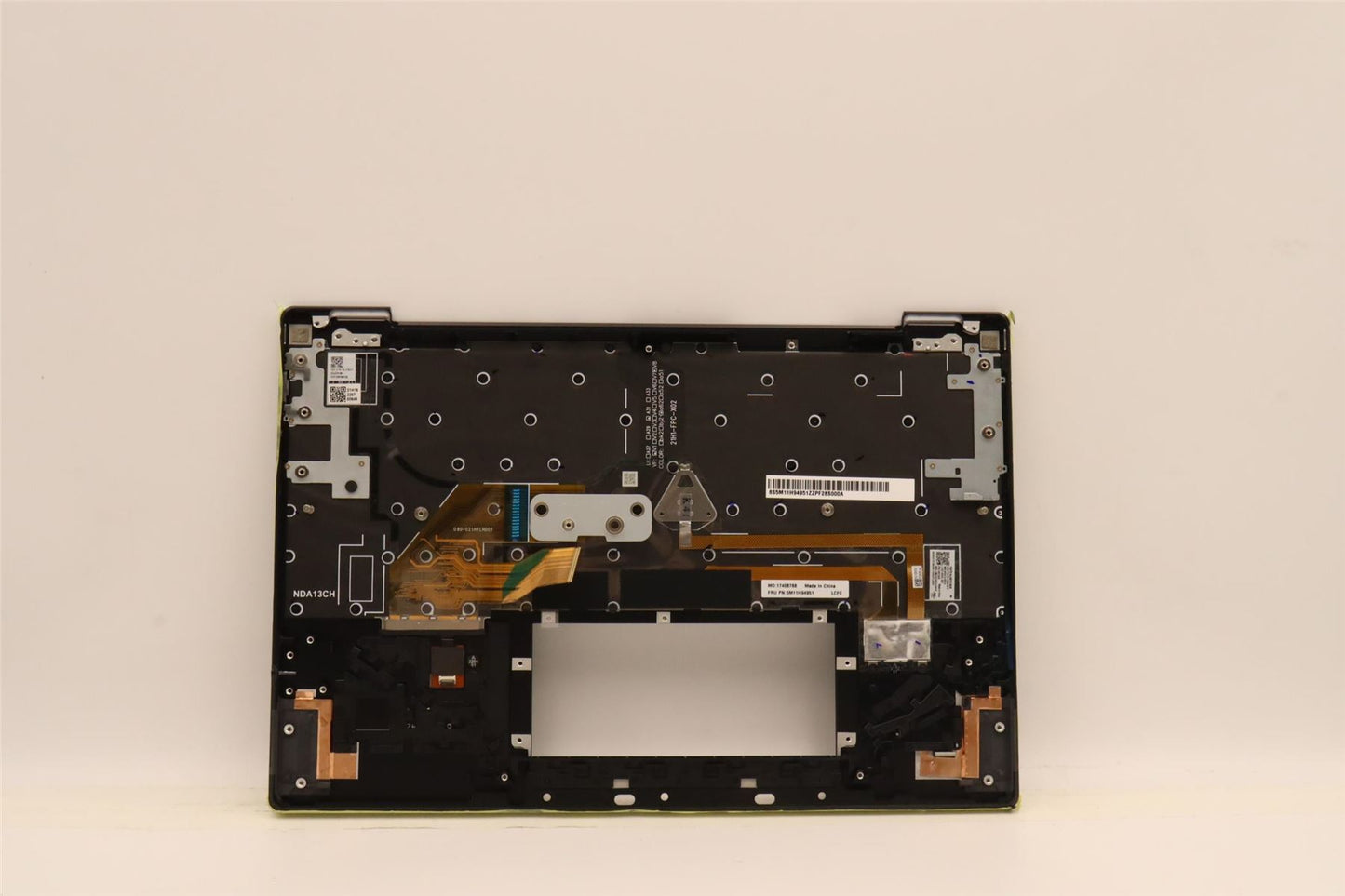 Lenovo ThinkPad Z13 Gen 1 Keyboard Palmrest Top Cover Switzerland 5M11H94951