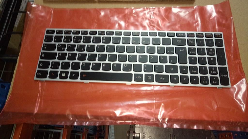 Lenovo IdeaPad 500-15ACZ 500-15ISK Z51-70 Keyboard German Silver 5N20H03414