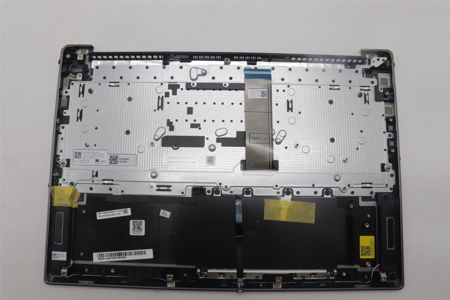 Lenovo IdeaPad 5 16IRH8 Palmrest Cover Touchpad Keyboard Slovenian 5CB1L44977