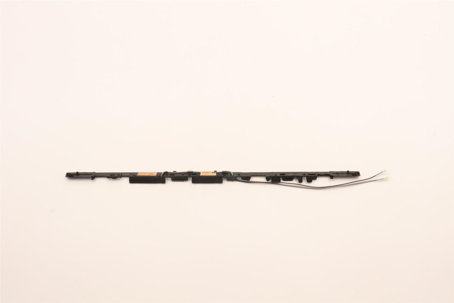 Lenovo Strip Cover L82U9 W/ANT 5CB1J30921