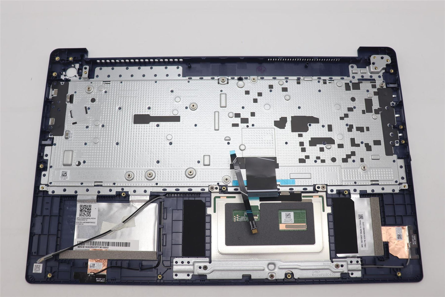 Lenovo Upper Case ASM_BEL L82XM ABFP BL 5CB1K95260