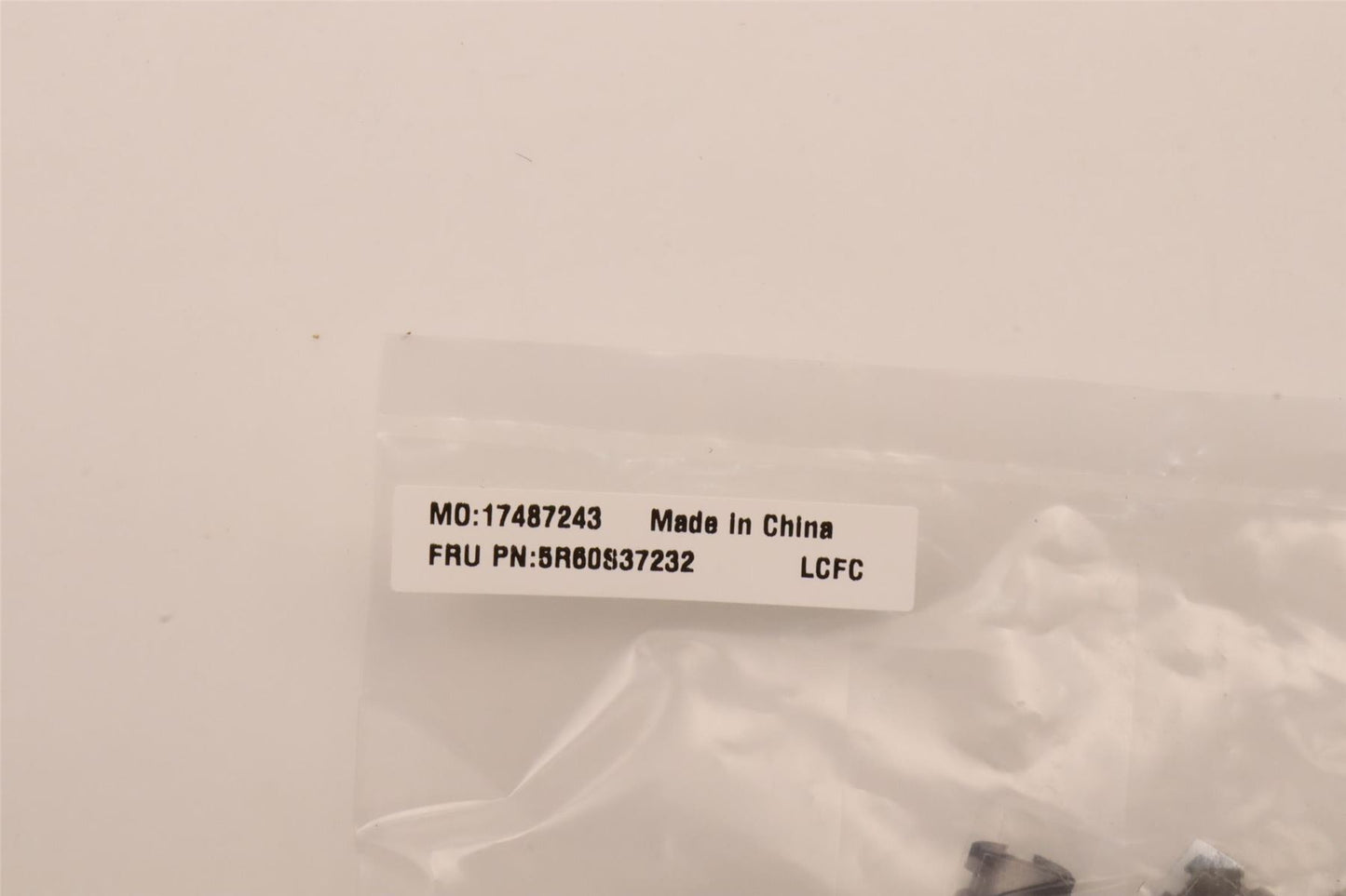 Lenovo RUBBER Rubber L 82V8 Hinge rubber 5R60S37232