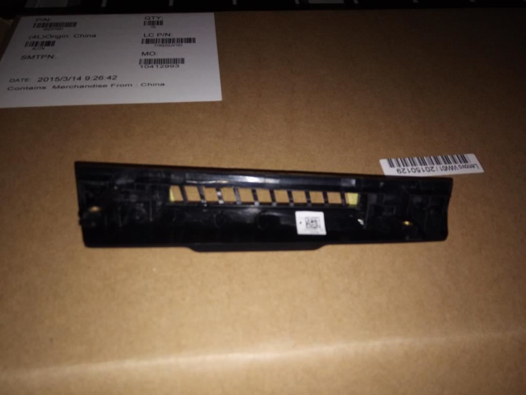 Lenovo QIQY6 2ND Bezel VGA Board 90201991