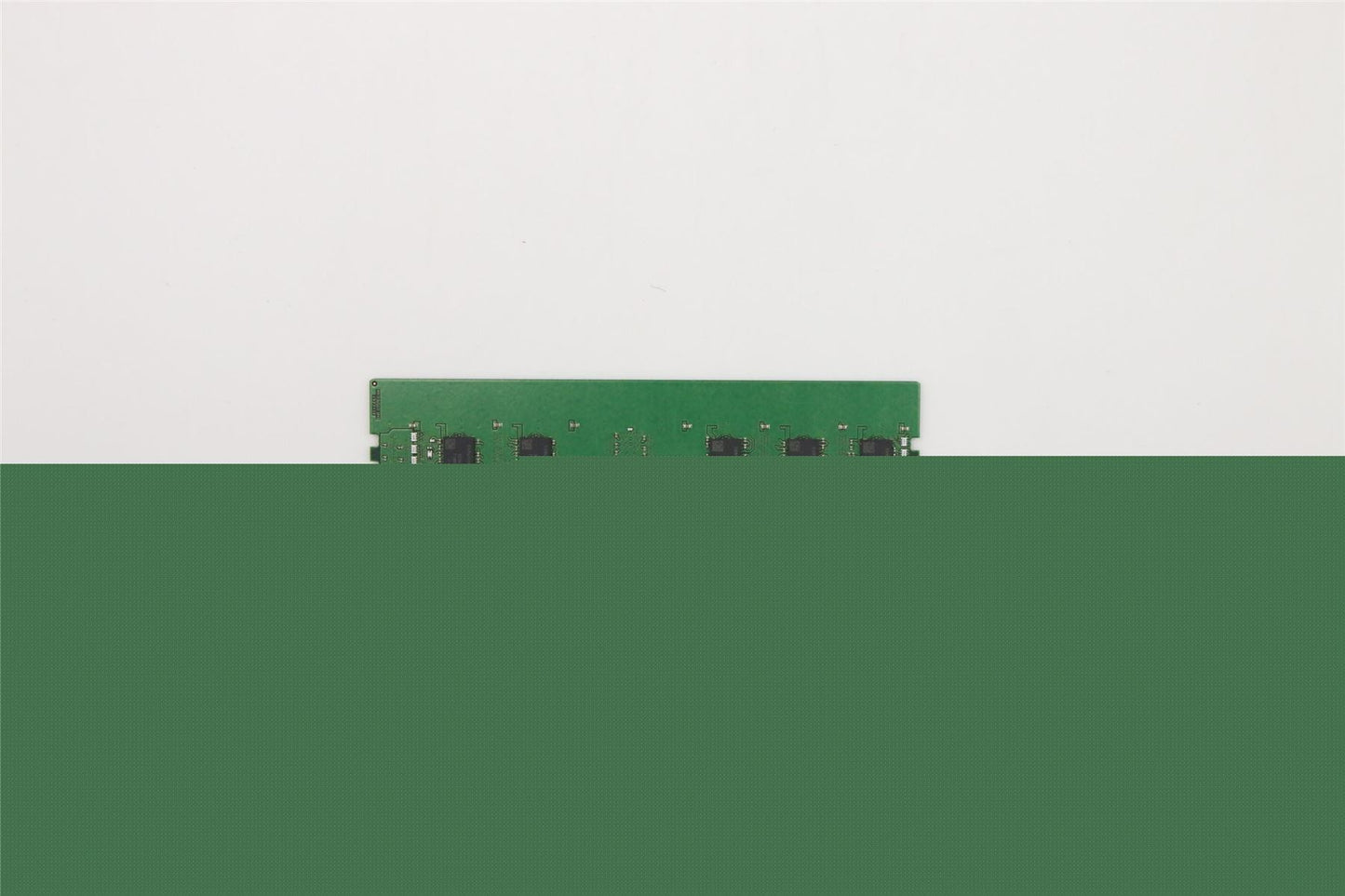 Lenovo MEMORY 8GB D4-29R M393A1K43DB1-CVF 5M30V06896