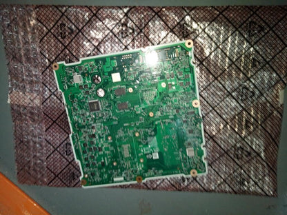 Lenovo 00XG038 Skylake U,I3,GPU 2G WIN DPK