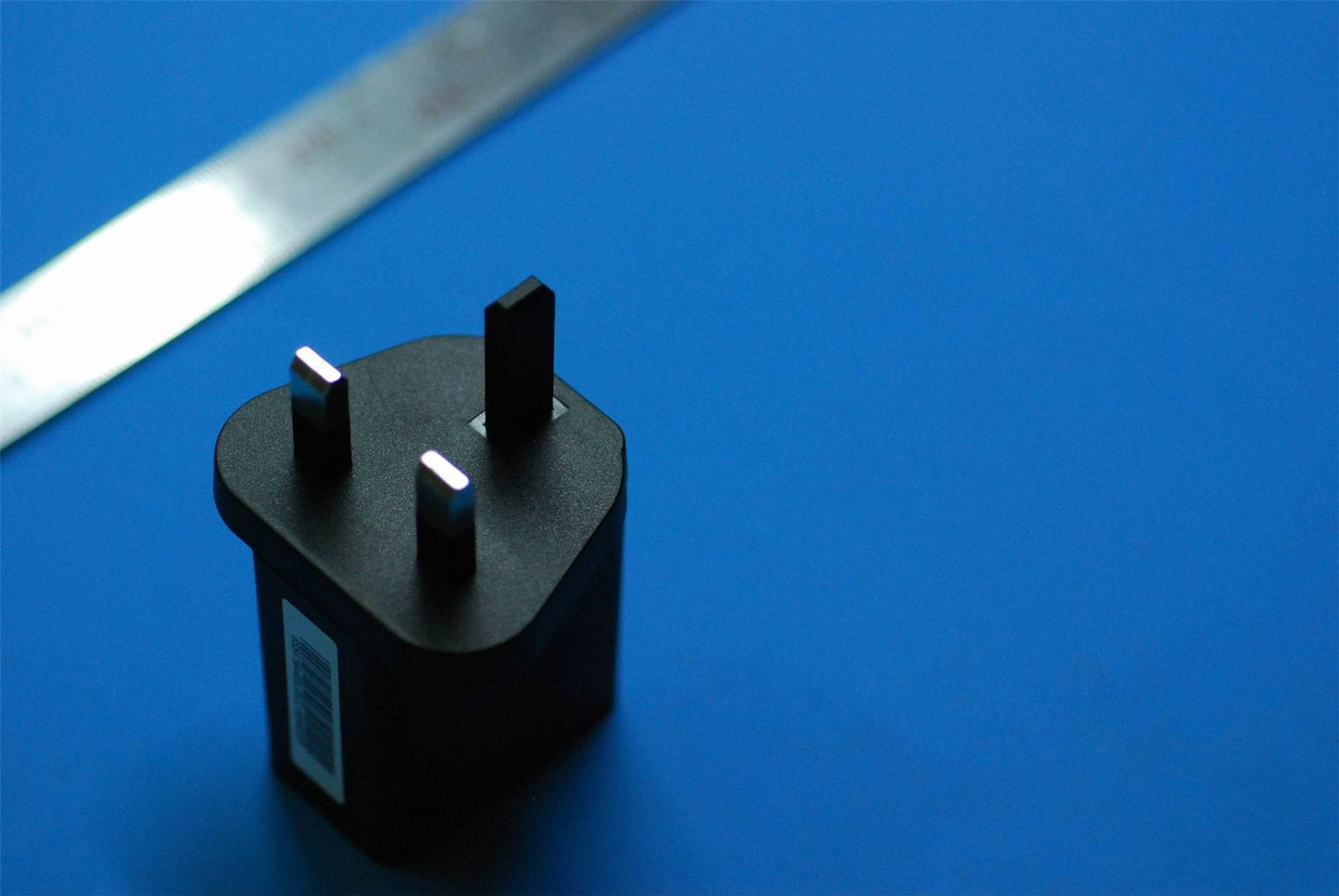 Lenovo Charger&*C-P37,5.2V/2A UK UPDATE B PIE 5A19A465L0