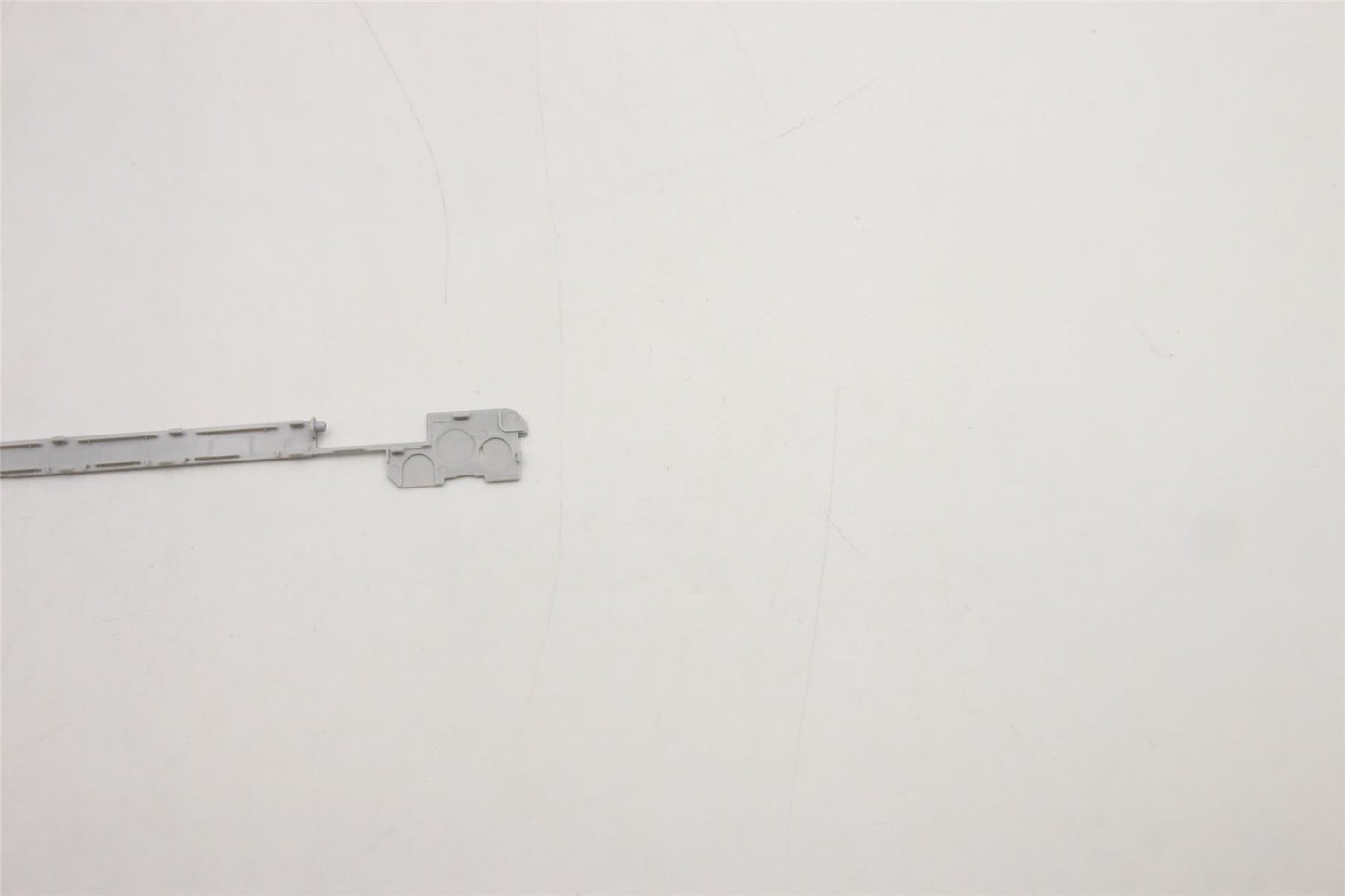 Lenovo HINGE COVER L 82RB CG 5CB1F38657