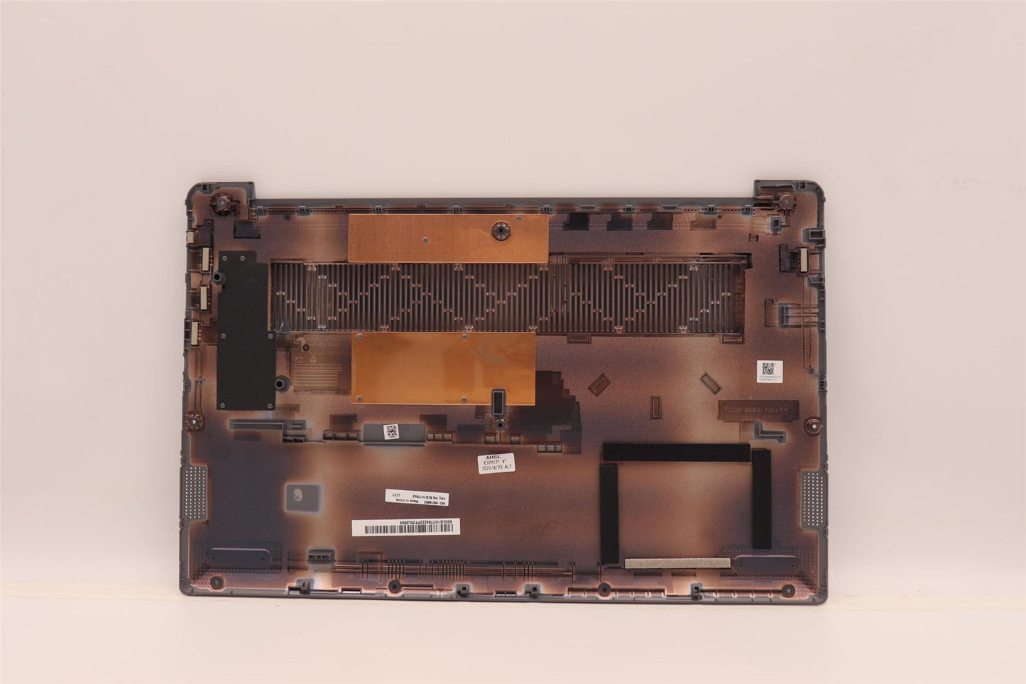 Lenovo Lower Case L 82RK W_HDD_A/G_U 5CB1H77842