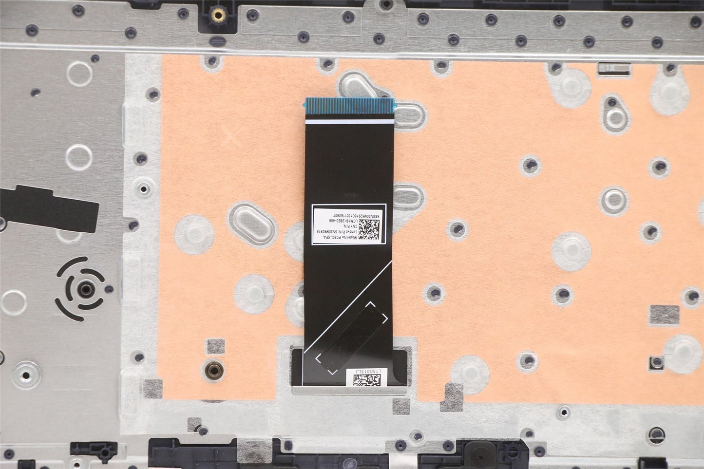 Lenovo Upper Case ASM_SPA L81X8 FPABDIS 5CB1C15056