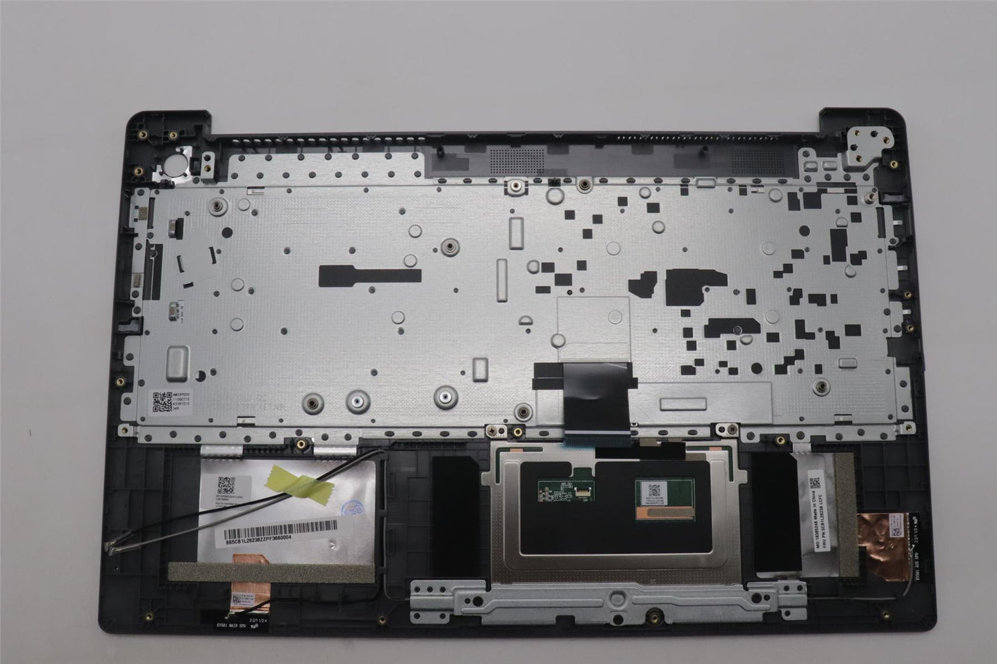 Lenovo IdeaPad 3 15AMN8 Palmrest Cover Touchpad Keyboard US Europe 5CB1L28238