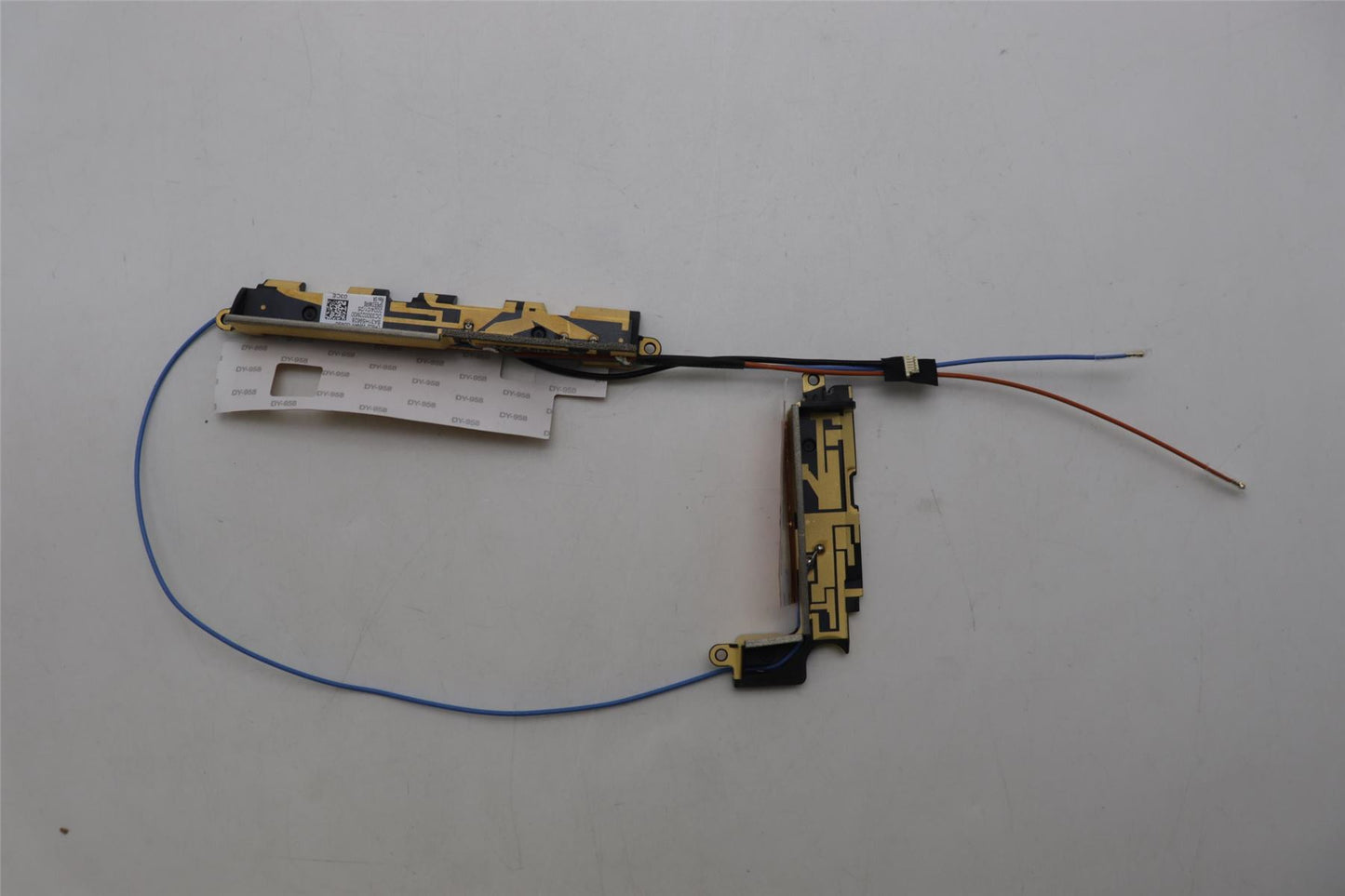 Lenovo FRU ANTENNA WWAN ANTENNA 5A30Z88276