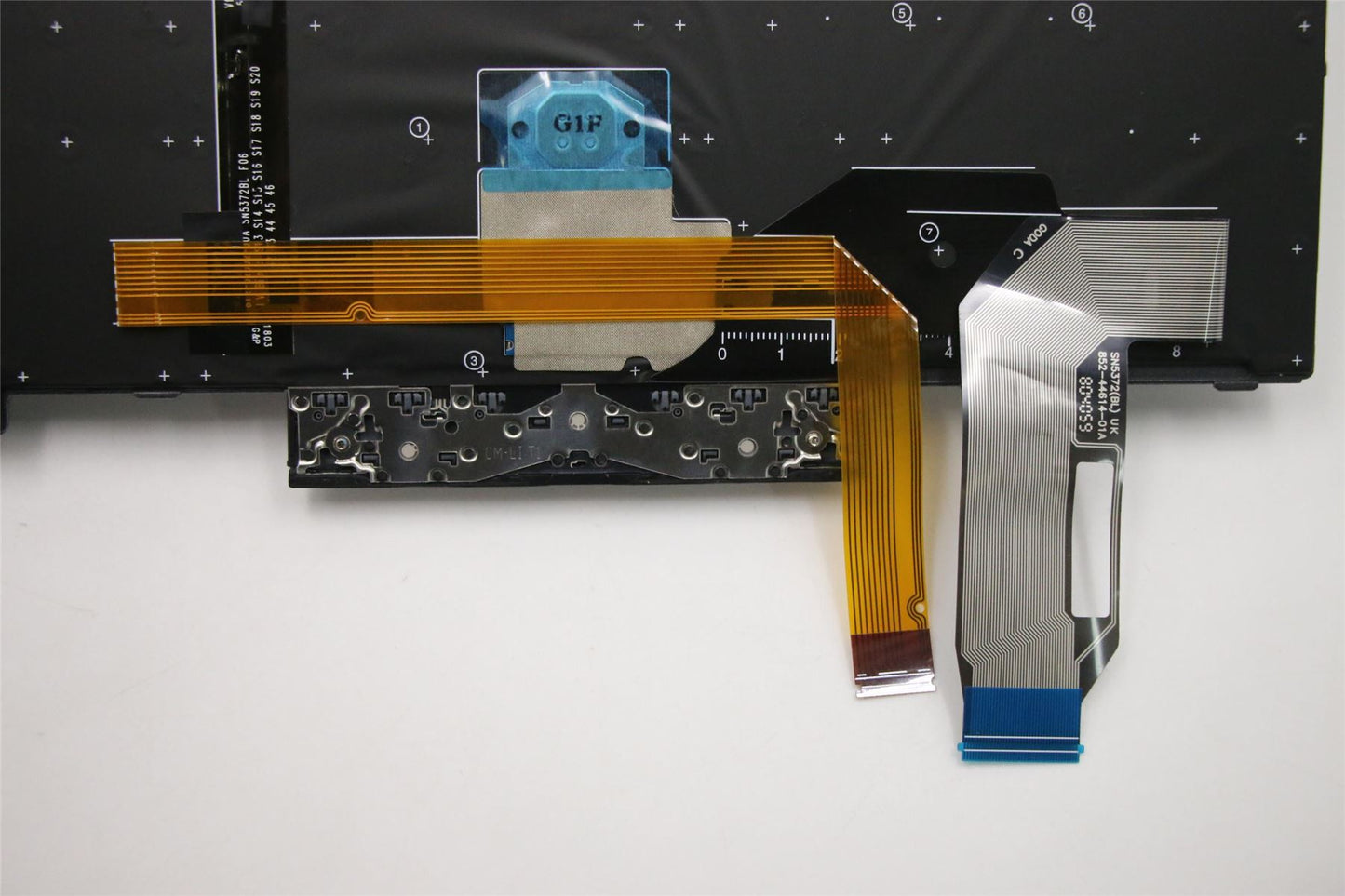 Lenovo NB_KYB FRU COMO NM,LTN,KB-BL,SV,CH 01YN766