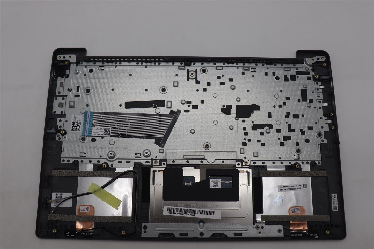 Lenovo Upper Case ASM_POR L82XL NFP AGNBL 5CB1K97957