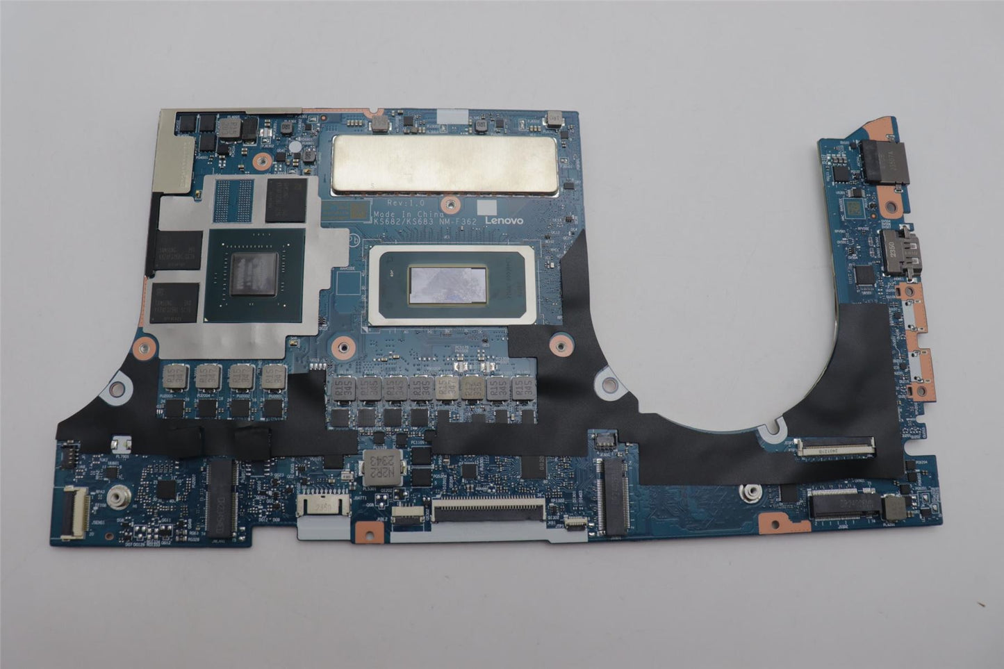 Lenovo L83D4WINULT5125HRTX4050_32GRM L 5B21L86509