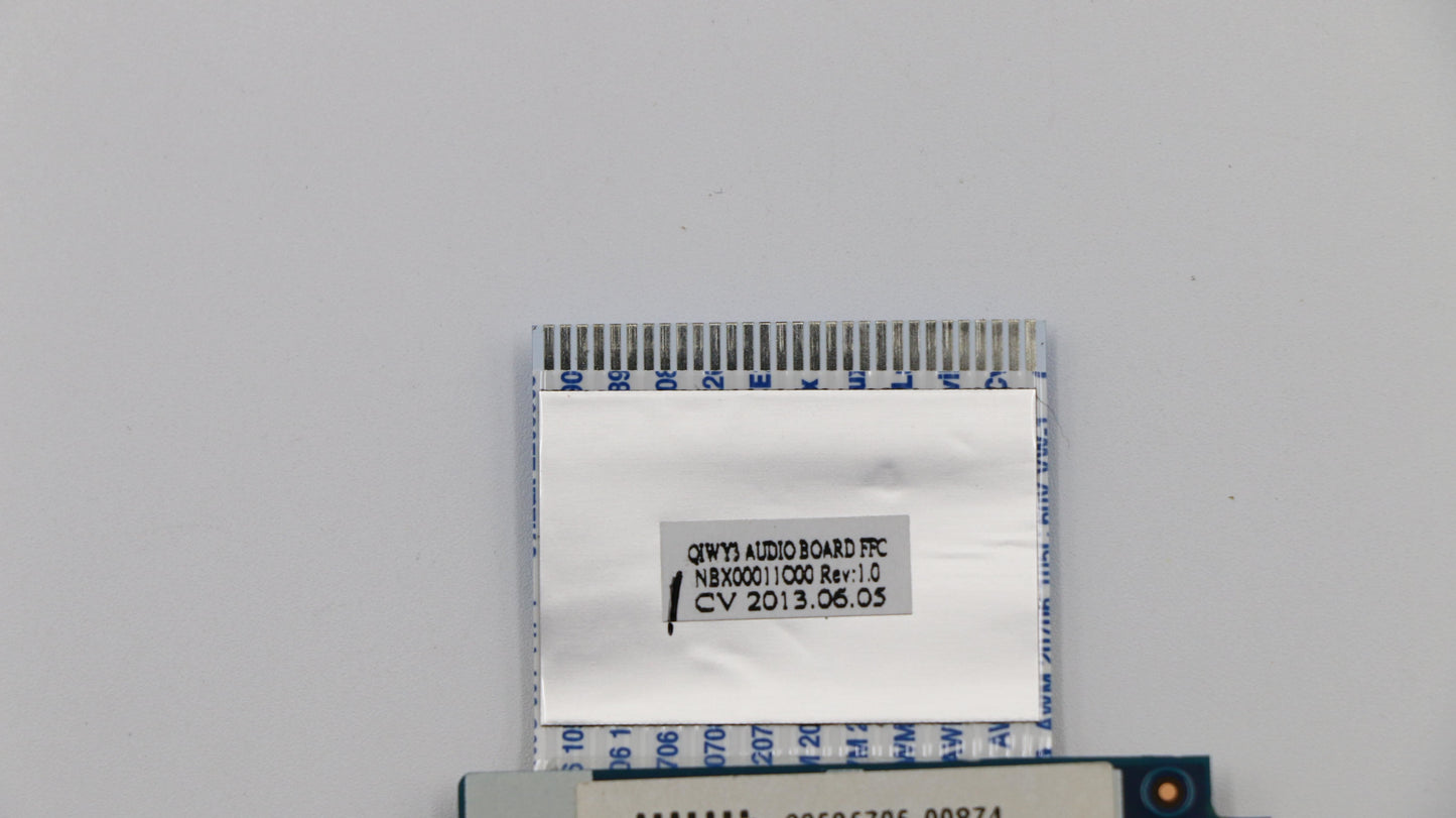 Lenovo QIWY3 W/Cable(USB2.0) Audio I/O USB 2.0 Board 90200373