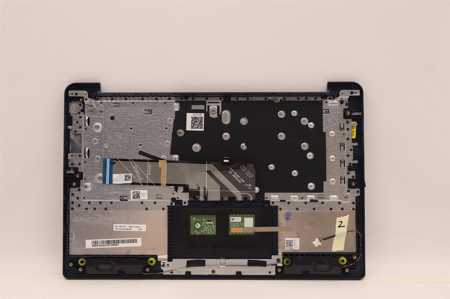 Lenovo Upper Case ASM_ITA L82H7 AB FP BLD 5CB1B97631
